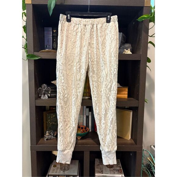 NWT Falcon & Bloom x Gold Hawk Cream Lace Pants Size Medium - Picture 4 of 10